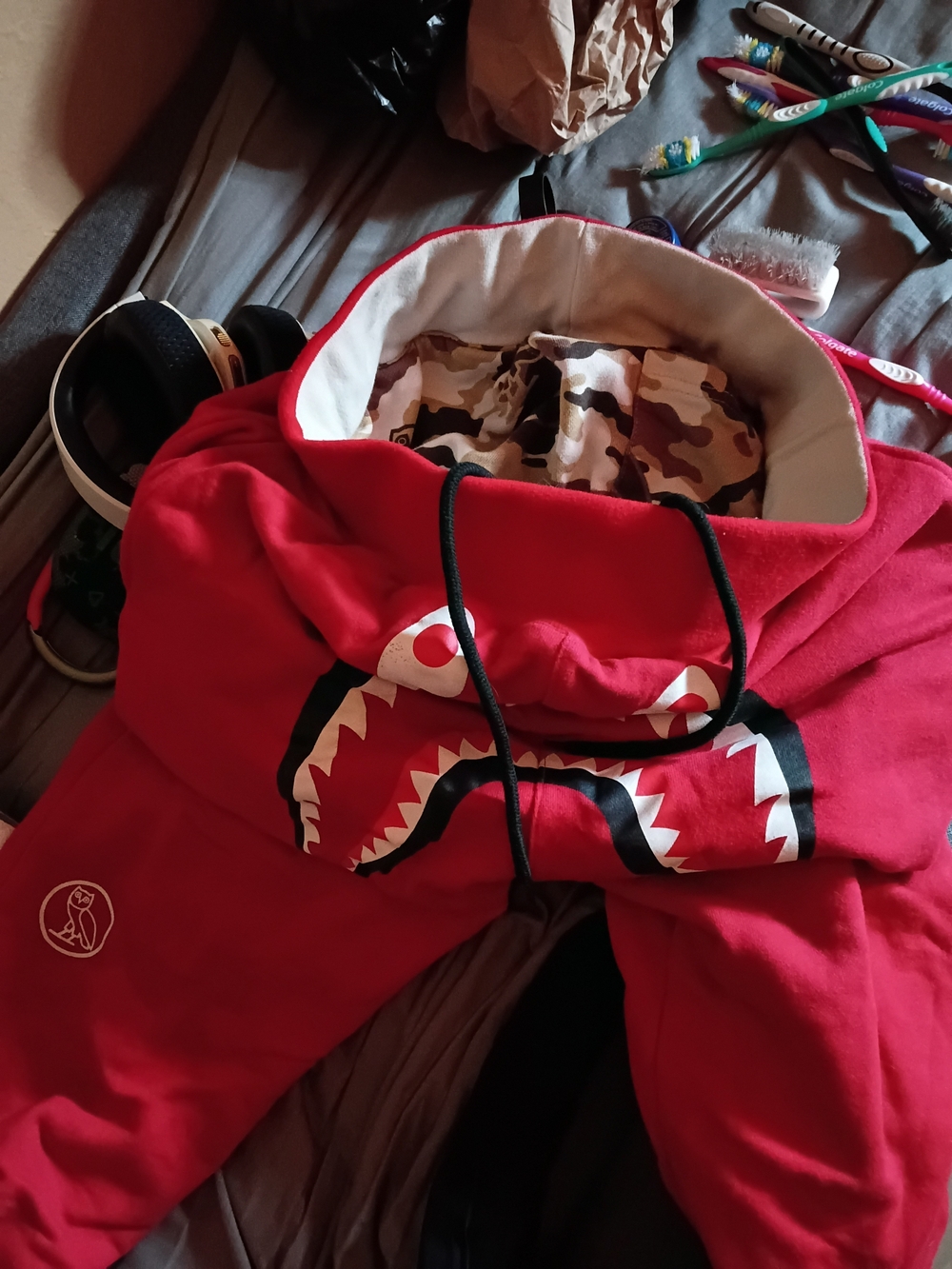 Red Graphic Shark-Print Joggers - (Unknown Brand)